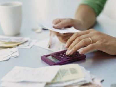 La Mujer y el Dinero